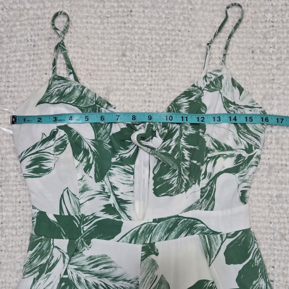 INA Tropical Print Jumpsuit Green Palm Leaf Tie Front Wide Leg Size Medium - Picture 9 of 16